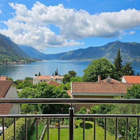 Apartments Nadja Kotor Bagian luar foto