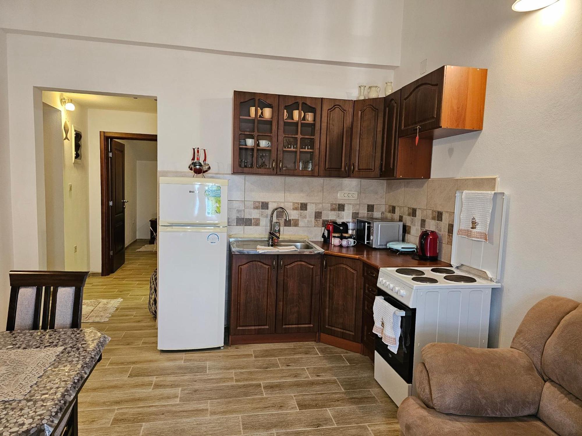 Apartments Nadja Kotor Bagian luar foto