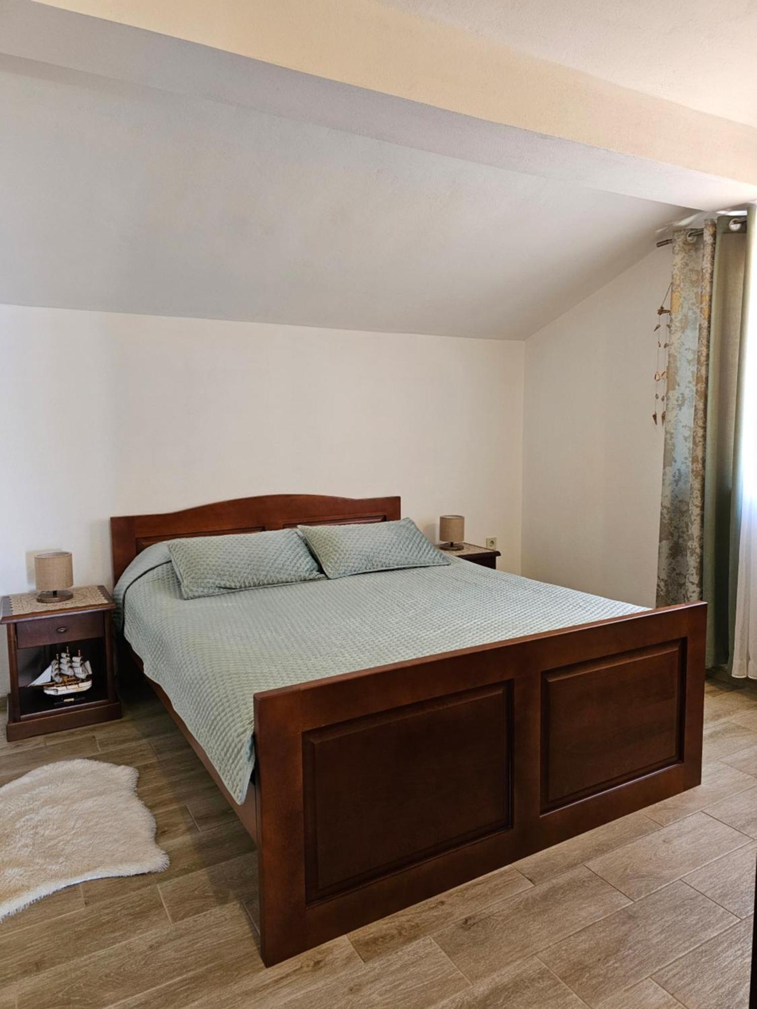 Apartments Nadja Kotor Bagian luar foto
