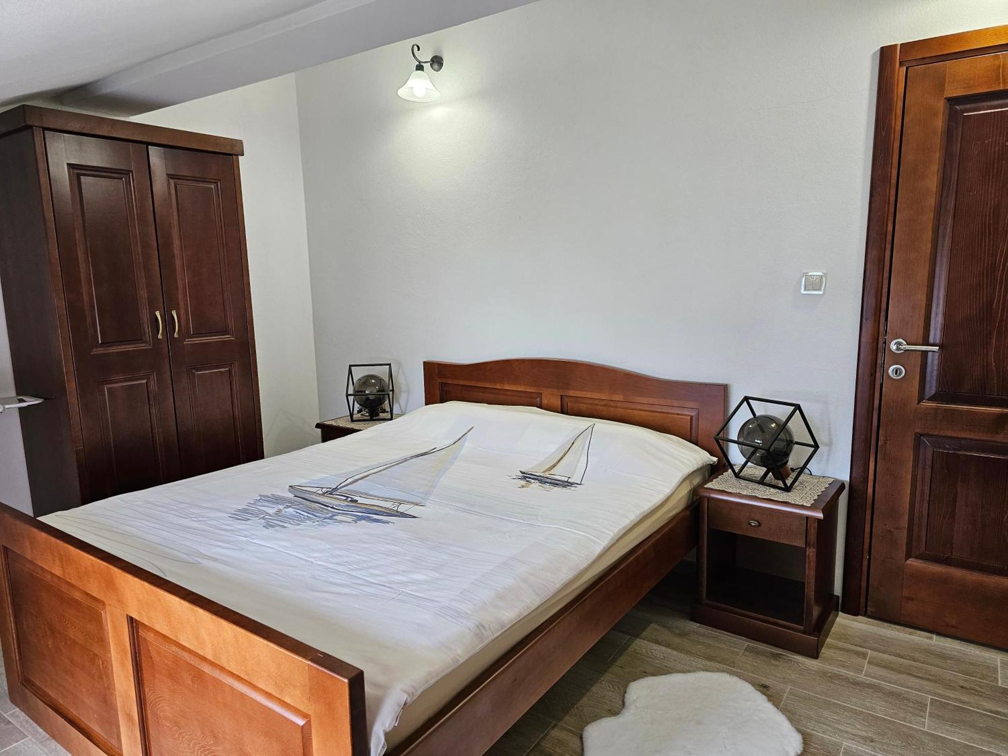 Apartments Nadja Kotor Bagian luar foto