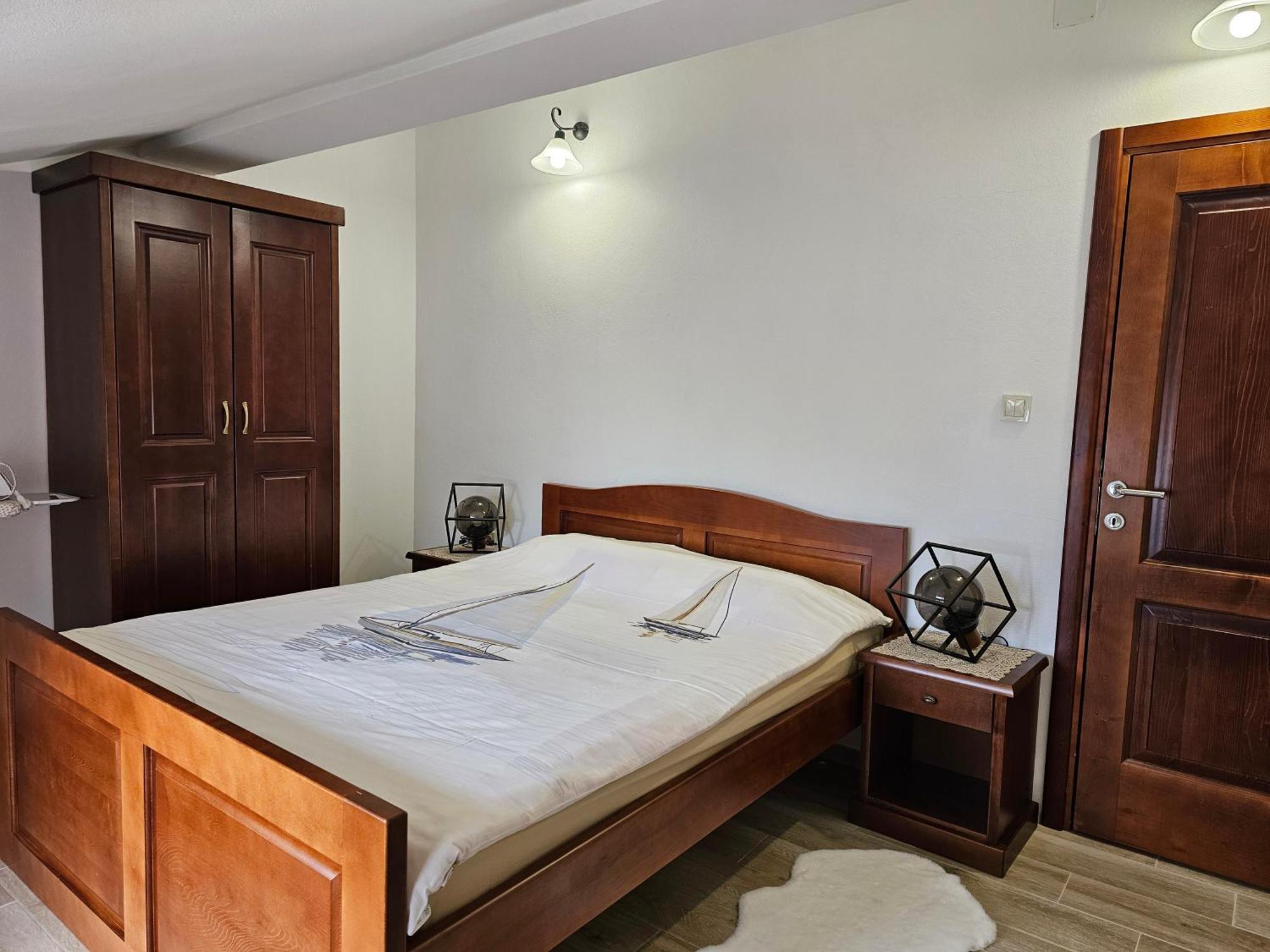 Apartments Nadja Kotor Bagian luar foto